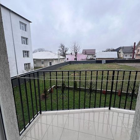 Nesta Apartament Apartment ฟาลติเชน ภายนอก รูปภาพ